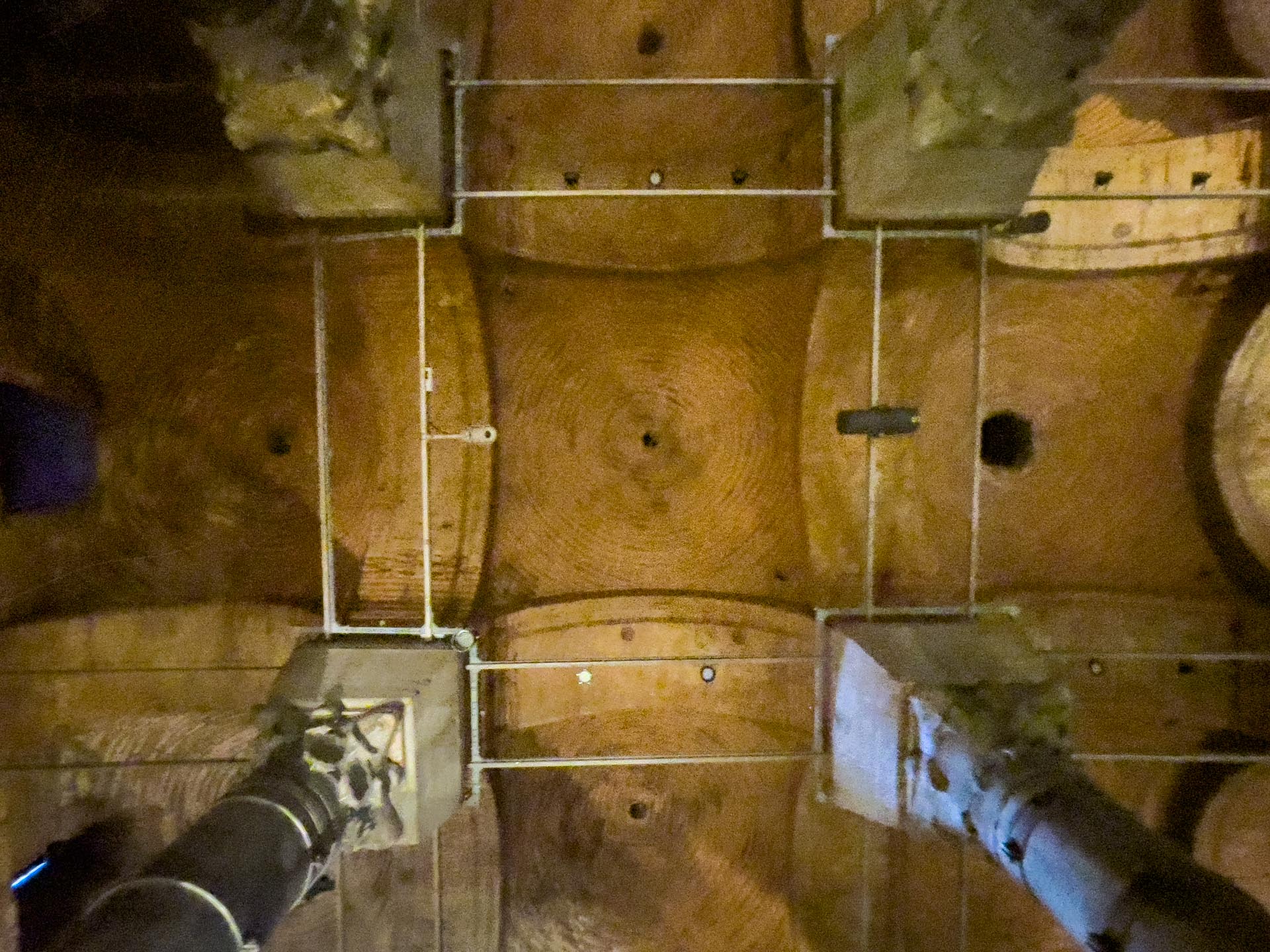 VERSUNKENER PALAST